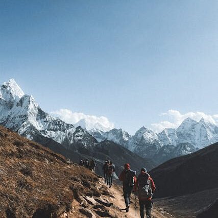 Hiking Etiquette For Beginners - Hikers in a single file 