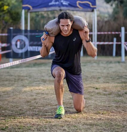 A Hiking Fitness Plan - Man doing lunges