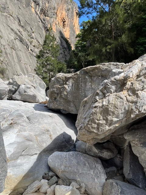 Bungonia National Park Hike - THe boulder field