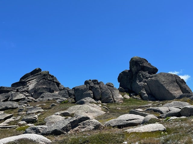 Rams Head Range Hike Guide - Rocky Outcrops